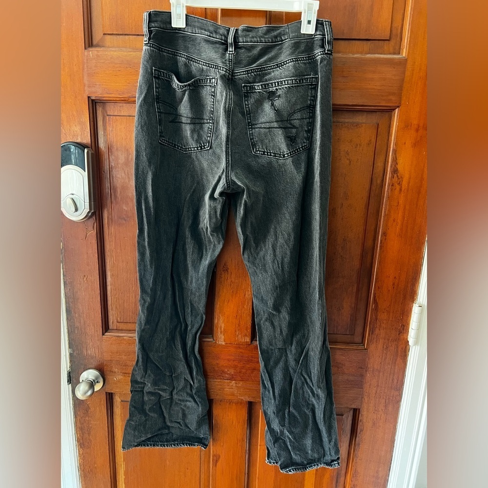 American Eagle ’90s Bootcut Jeans Black Distressed Knees Size 10 Long Real Good - Picture 11 of 12